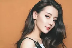 眼睛动人的女星，赵丽颖自带卧蚕，迪丽热巴灵气十足图片