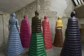 Moncler找来了8个设计师，计划每个月都推出一个新系列图片