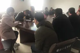 百姓家门口的调解图片