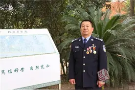 感动！“夏爸爸”默默坚持17年，资助26名少数民族贫困大学生读书图片