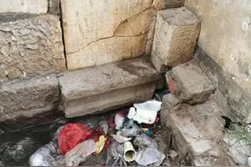 云南建水古井文物垃圾问题后续：已完成环境整治图片