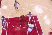 全世界都知道帕楚里亚“脏”，他疯起来连库里都不放过啊图片