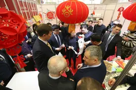 （国际）（3）第25届明斯克国际书展开幕 中国6家出版单位参展图片