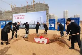 青岛国际院士港二期工程举行奠基仪式图片