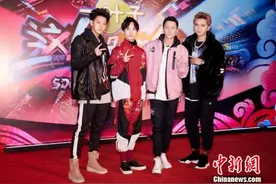 黄子韬谈《这就是街舞》：民族风和街舞也能相得益彰图片