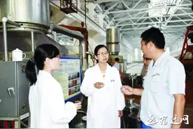 精确到万分之一的匠心坚守——记全国人大代表、85后品酒师李薇图片