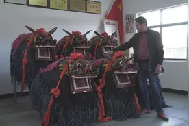 仅剩10对 40年前手工制作的硬头狮子元宵起舞图片