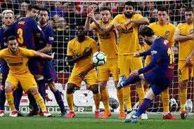 三个任意球三种完全不同脚法，梅西对自己的球技还不满意图片