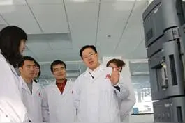 质量铸魂，匠心智造 三元食品陈历俊荣膺“中国杰出质量人”奖图片