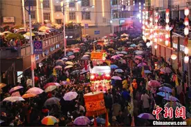 甘肃舟曲正月十九“迎婆婆”图片