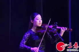 90后美女辅导员 培华的克莱门特·马修图片