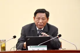 代表建议：改革国家杰出青年基金项目和长江学者奖励计划管理图片