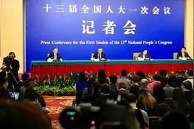 王毅谈中国特色大国外交：反对以大欺小、恃强凌弱图片