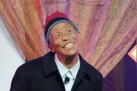 车主赶紧查车出厂时间！车牌没装够4个螺丝将被罚！图片