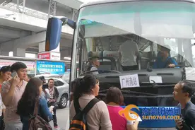 广深港高铁部分列车晚点 虎门站旅客可乘大巴前往广州南图片