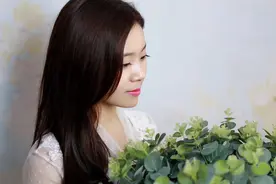 华语新一代女歌手妍兒图片
