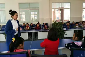 彭山区实验小学举行小主持人培训活动图片