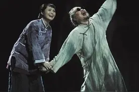王宏伟演《二泉》，阿炳身上看到力量图片