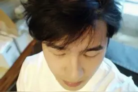 刘昊然梳小辫可爱 盘点爱扎小辫子的男明星图片