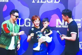 孙俪助阵，李晨潘玮柏南京开店图片