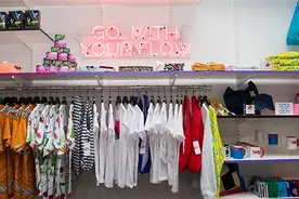 世界上第一家大姨妈主题商店诞生了图片
