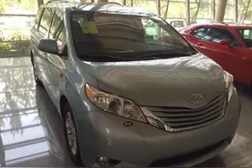 16款sienna配置单 丰田塞纳价格降到底图片