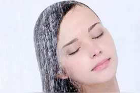 你真的会洗头吗？夏天这样洗头竟越洗越脏图片