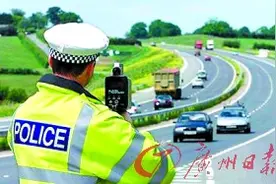 持中国驾照在美开车需经过公证 建议华人提早准备图片