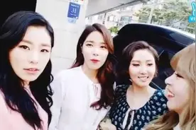 MAMAMOO出道700天 惊喜直播谢粉丝图片