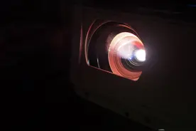 趋于完美的卧室投影机——极米无屏电视 H1 与三台投影机的对比测评图片