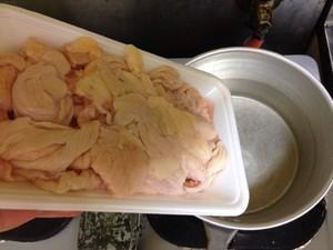 皮肤发硬粗糙鸡皮状