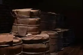普洱茶的干仓和湿仓，你更倾向于哪一种？视频封面