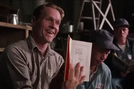 一个人改变了整个监狱，犯人开始识字有素质