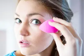 轻松搞定粉底的化妆新科技，化妆蛋美妆蛋原来用法这么多！