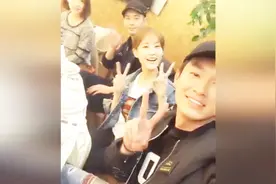 新《射雕英雄传》蓉儿扮演者李一桐直播，四主演齐聚，好有爱啊！视频封面