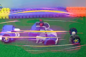 互相帮助 小黄人找到变形警车珀利并组装完成 儿童玩具汽车故事