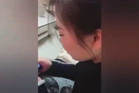 玩跳一跳，我被井盖弹飞了，你们遇到过么