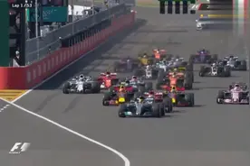 f1日本站大奖赛，汉密尔顿一骑绝尘，后面的斗得难分难解视频封面