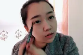 美女教简单的OL妆，对初学者有很大帮助的教学视频封面