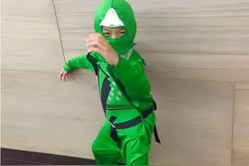 kimi又长高啦!林志颖晒儿子cos绿忍者搞怪照图片