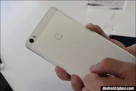 小米Max后盖怎么打开？方法介绍！图片