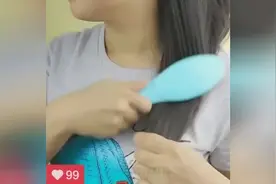 梳子沾满头发怎么办，学会这招梳子和新的一样