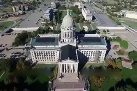 航拍美国俄克拉荷马州全景风光片视频封面