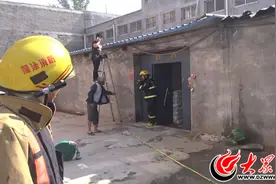 牡丹区一板房内固体酒精起火 消防及时扑灭图片