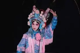 泗州戏传承遇危机 武旦皇后之孙吕咸蔚整理50多万字泗州戏剧目图片