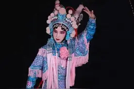 泗州戏传承遇危机 武旦皇后之孙吕咸蔚整理50多万字泗州戏剧目图片