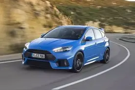 新车低调的小钢炮，全新福克斯RS上市图片