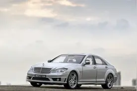暴力绅士-奔驰S63 AMG W221图片