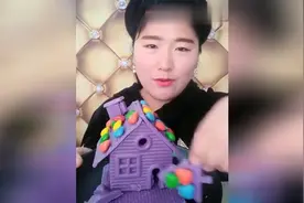 用巧克力做的房子，香芋味的还可以吃视频封面