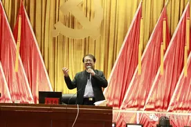 全区副处级以上领导干部悉数参加，谁的讲座这么有魅力？图片